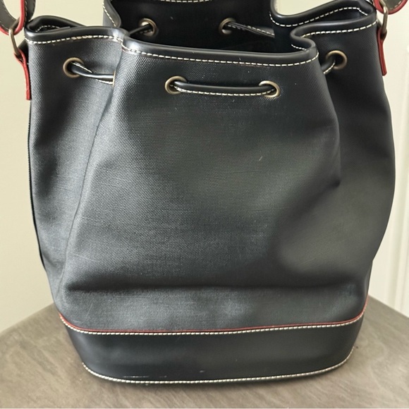 Tommy Hilfiger Black and Red Shoulder Bag - Picture 3 of 11